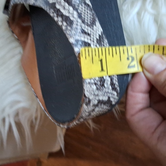 Fit Flop Faux Snake Halo Platform Sandals 9 - Picture 9 of 9